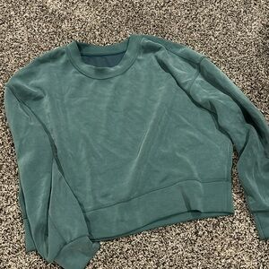 Lululemon cropped soft stream sweatshirt size 8